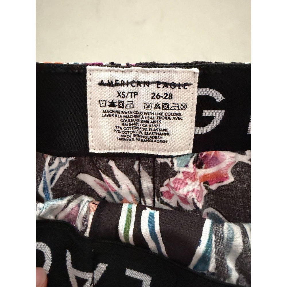 American Eagle Mens Tropical Floral Boxer Shorts Black XS 26-28 Cotton Stretch - Picture 2 of 3